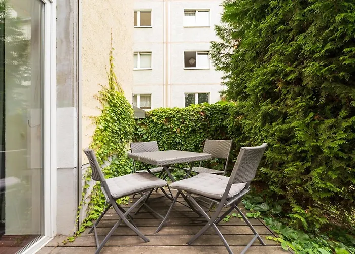 Theboediker Group & Family Apartment, 3 Bedroom 1 Living Room, 2 Bathrooms, Ideal For Bigger Groups Of 4 -9 Guests * Berlín