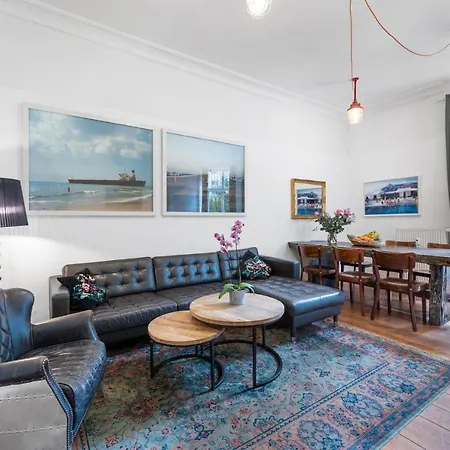 Apartmán Boediker Loft, 3 Bedroom App With 2 Bath In Friedrichshain Up To 9